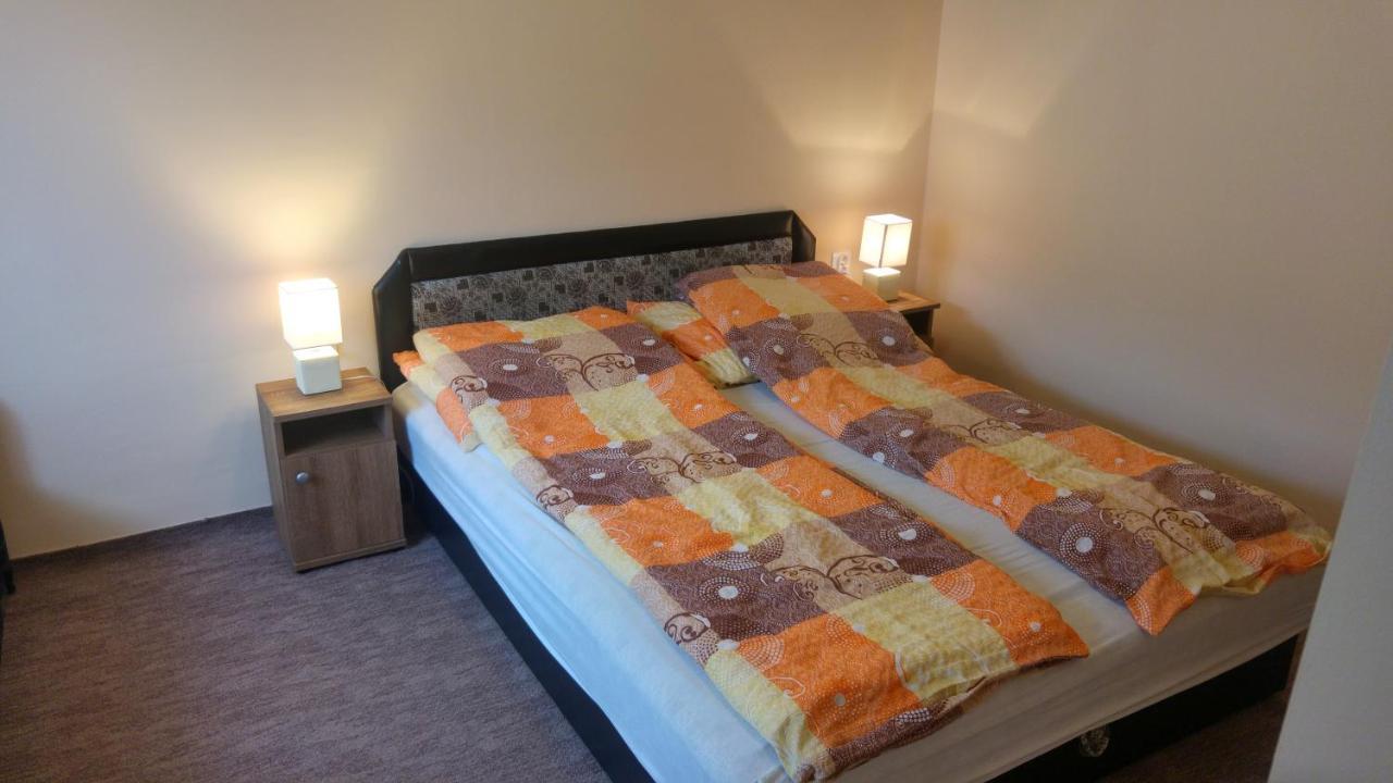 Rozika Apartman Ii. Hajduszoboszlo Exterior photo